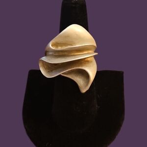 Vintage 18k Gold Electroplated Matte Contemporary Wave Ring 6.75
